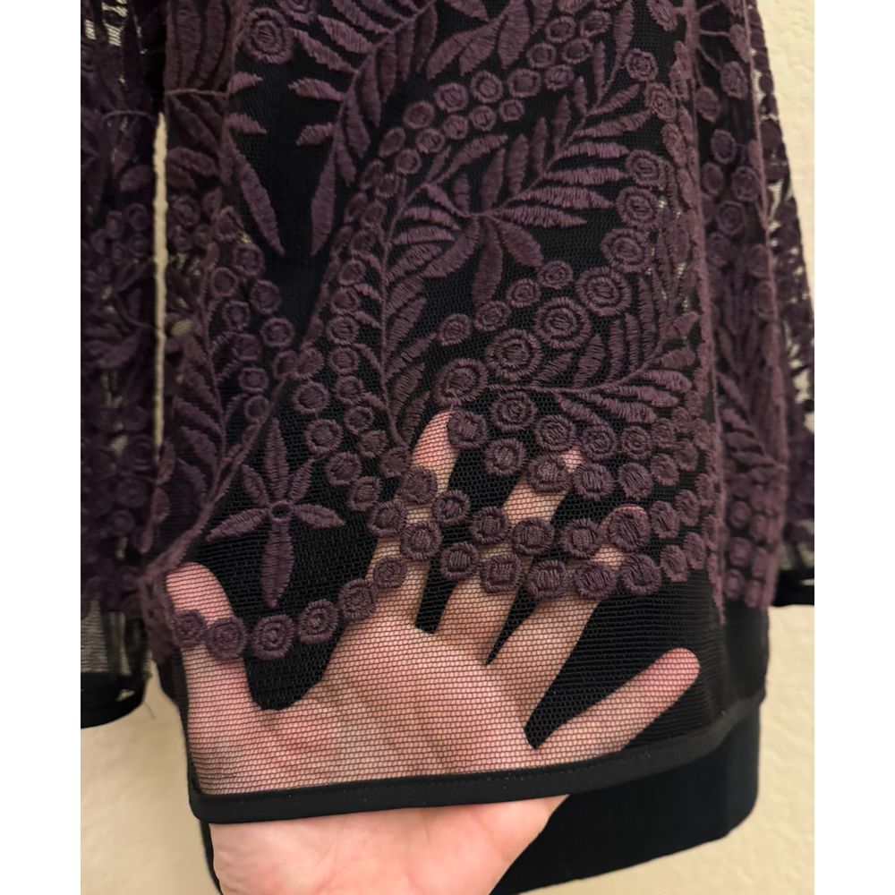 Karen Kane Sheer Mesh Embroidered Long Sleeve - Sz L - Picture 3 of 8
